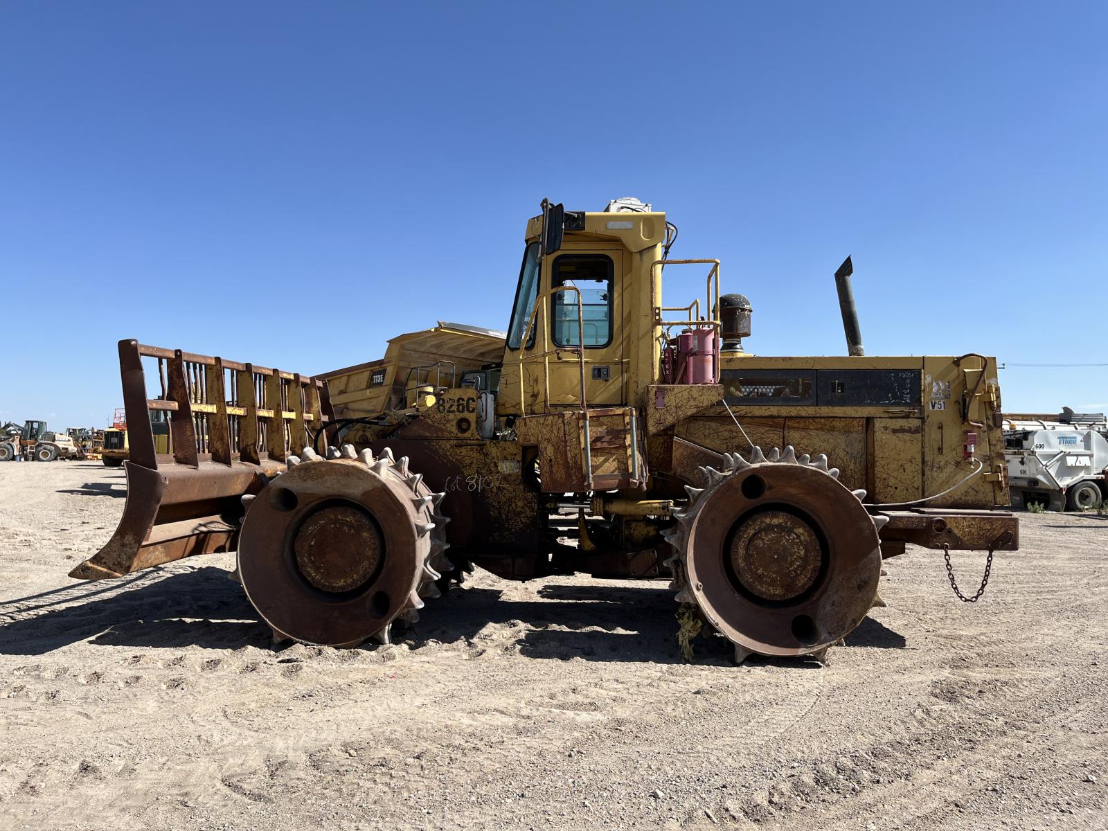 COMPACTADOR PATA DE CABRA CATERPILLAR 826C